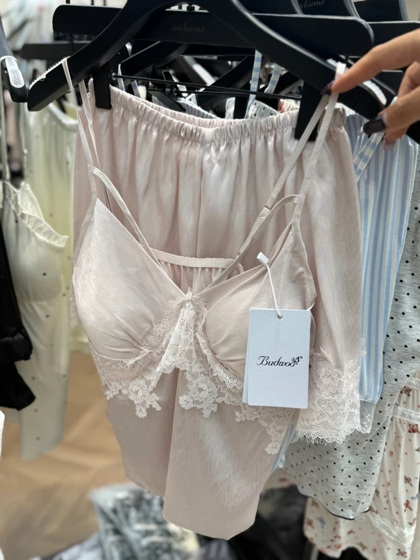 夏季网纱蕾丝吊带短裤睡衣镂空蝴蝶结装饰性感女款