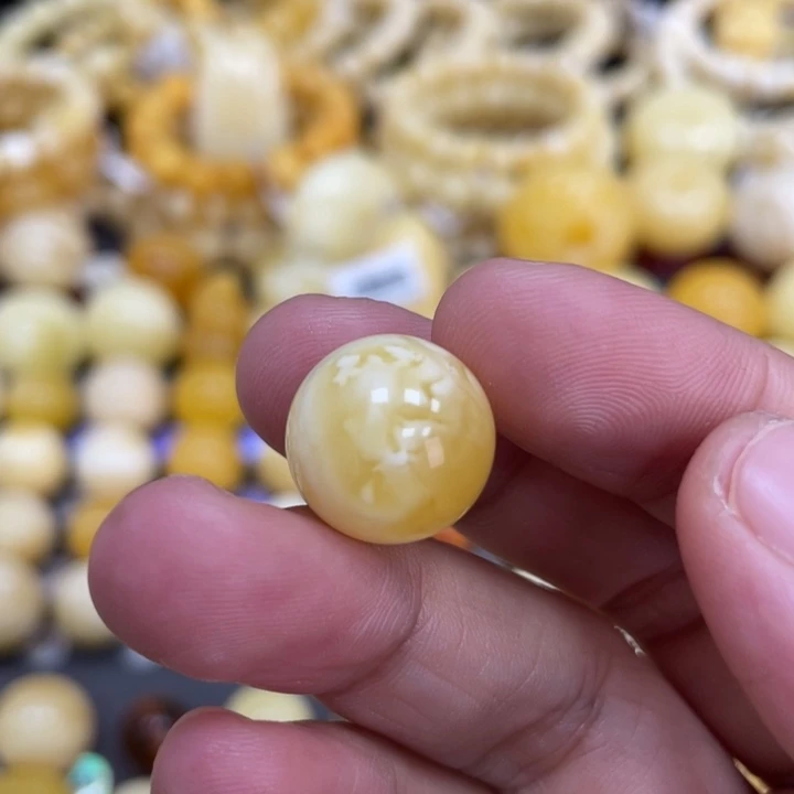 普***修裸石蜜蜡未镶嵌14.8mm谢谢