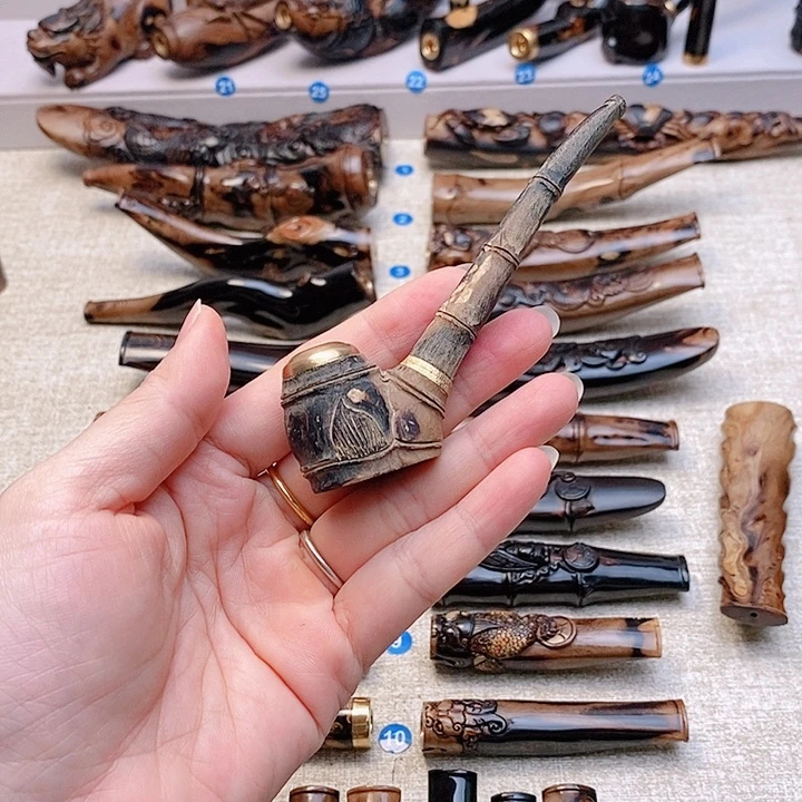 用***5木海小柳木烟嘴雕刻