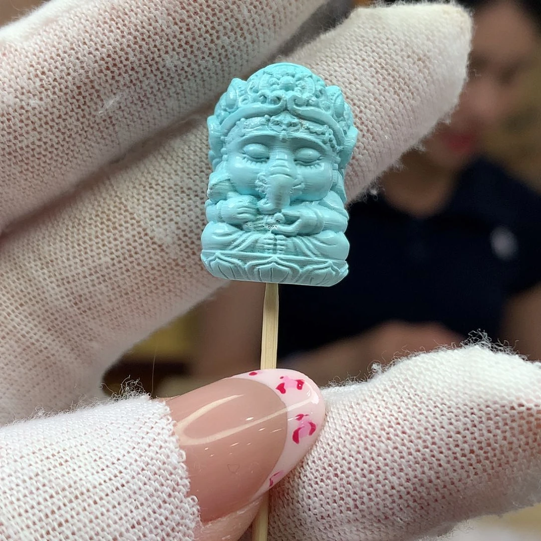 绿松石未镶嵌挂件