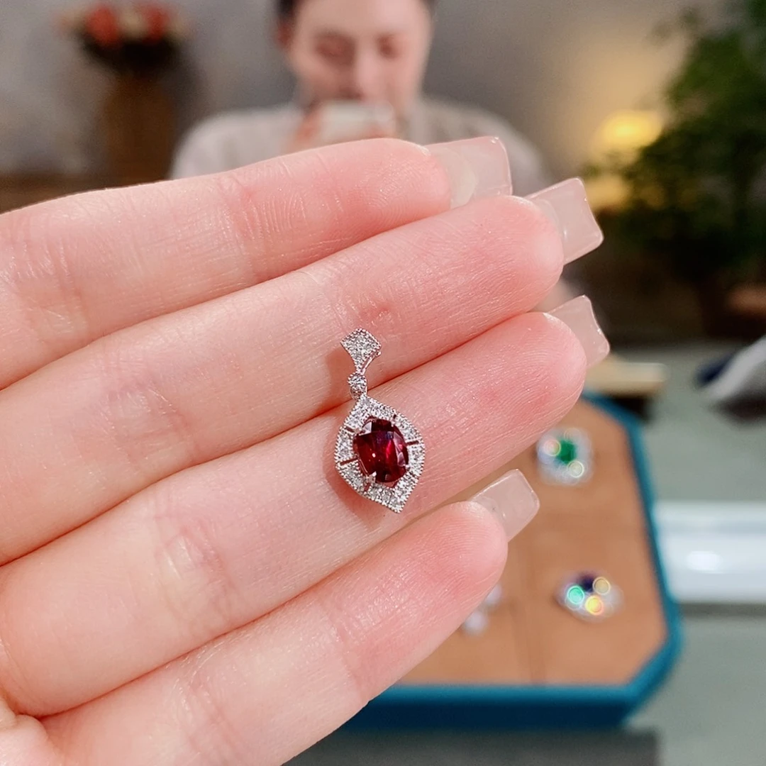 红宝石颈饰18K金镶嵌1ct无烧