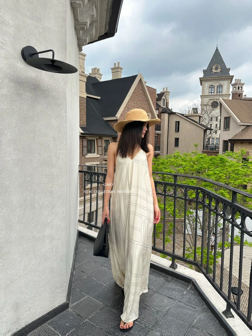福秒- 度假风！V领宽松连衣裙（MO5692#）LIMO