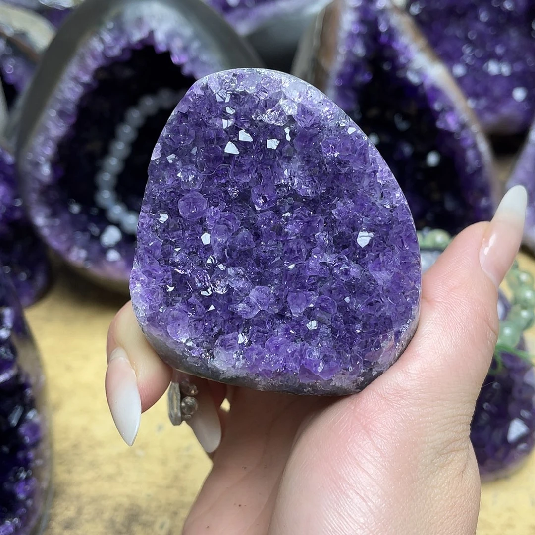 紫晶大型摆件（非配饰）未镶嵌