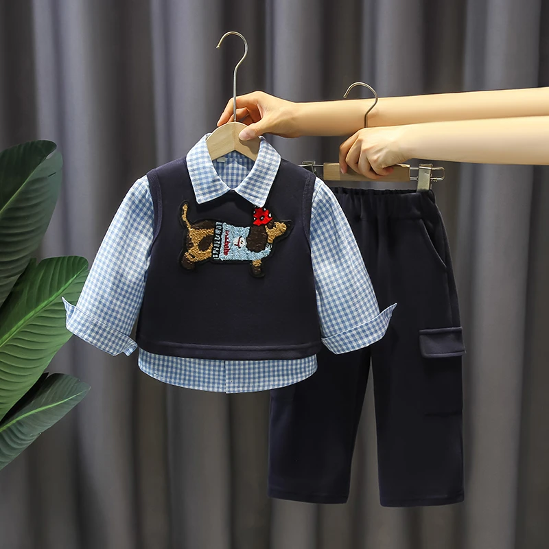 男童套装春秋款洋气儿童格子衬衫马甲三件套男孩秋季休闲帅气童装
