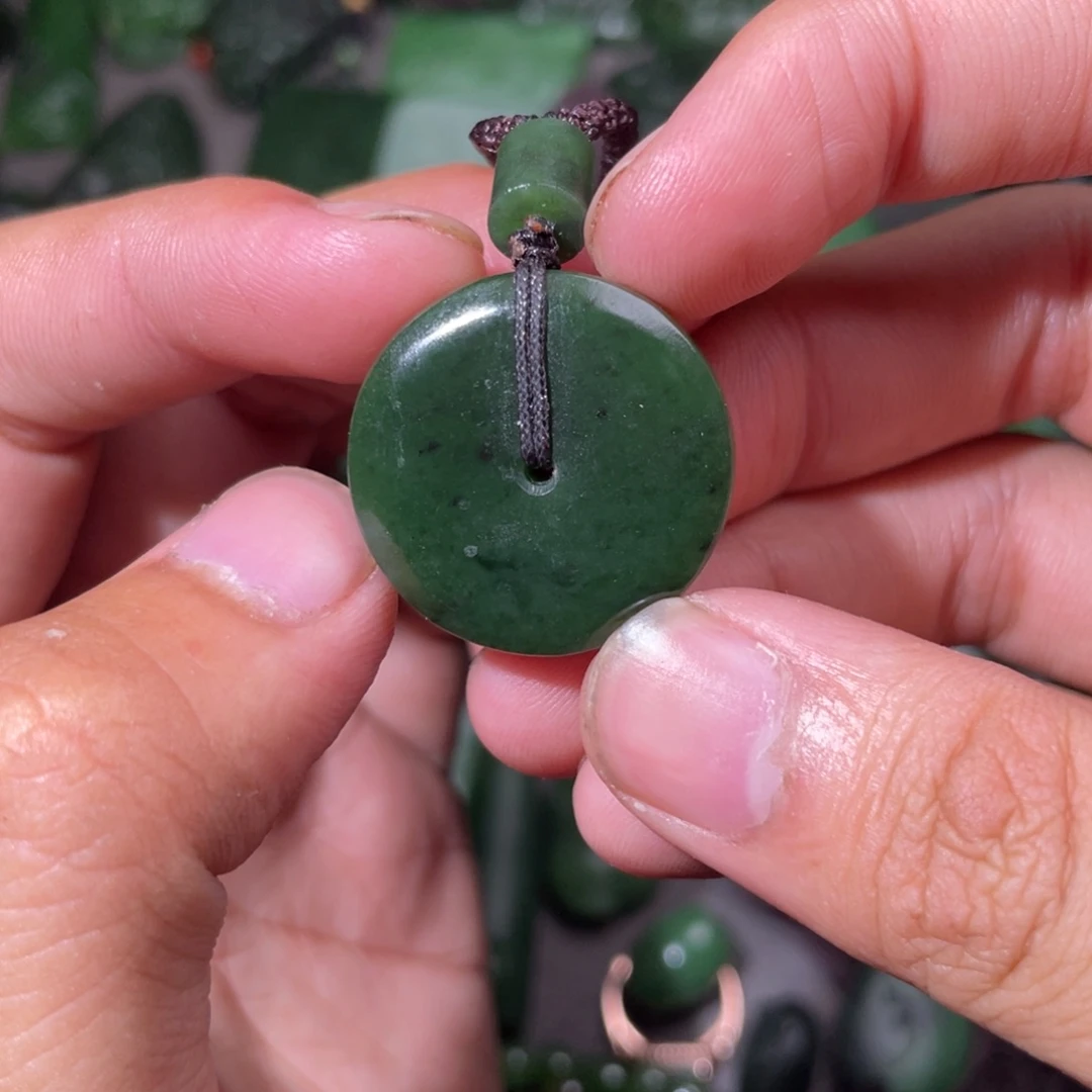 和田玉（碧玉）未镶嵌颈饰