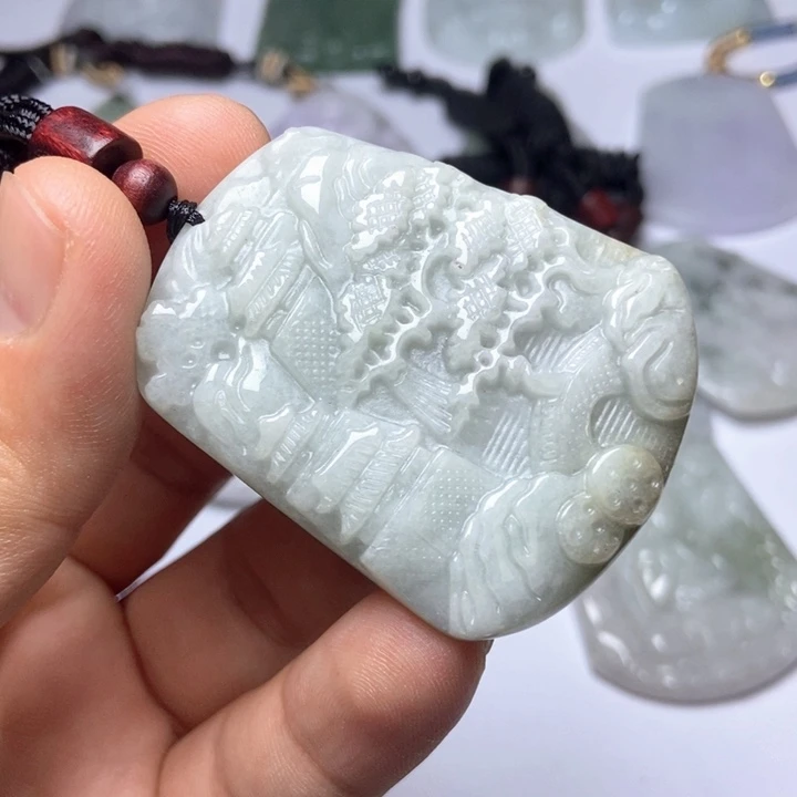 翡翠未镶嵌颈饰翡翠