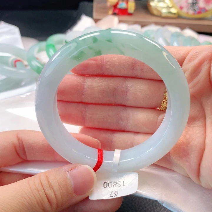 翡翠未镶嵌手镯缅甸A货翡翠手镯