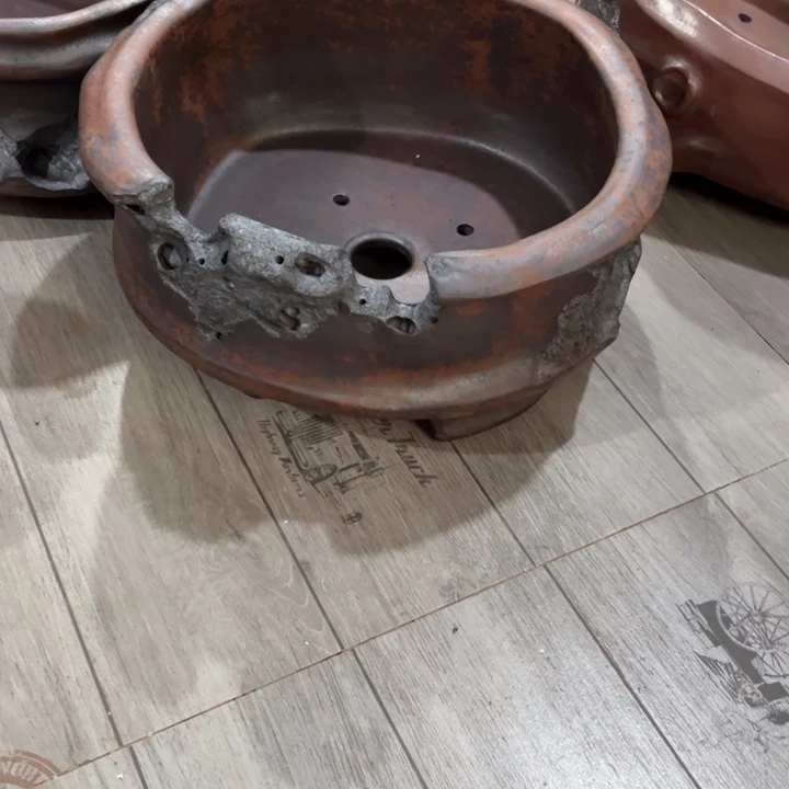 加***鸦紫砂花盆宜兴紫砂工艺厂。