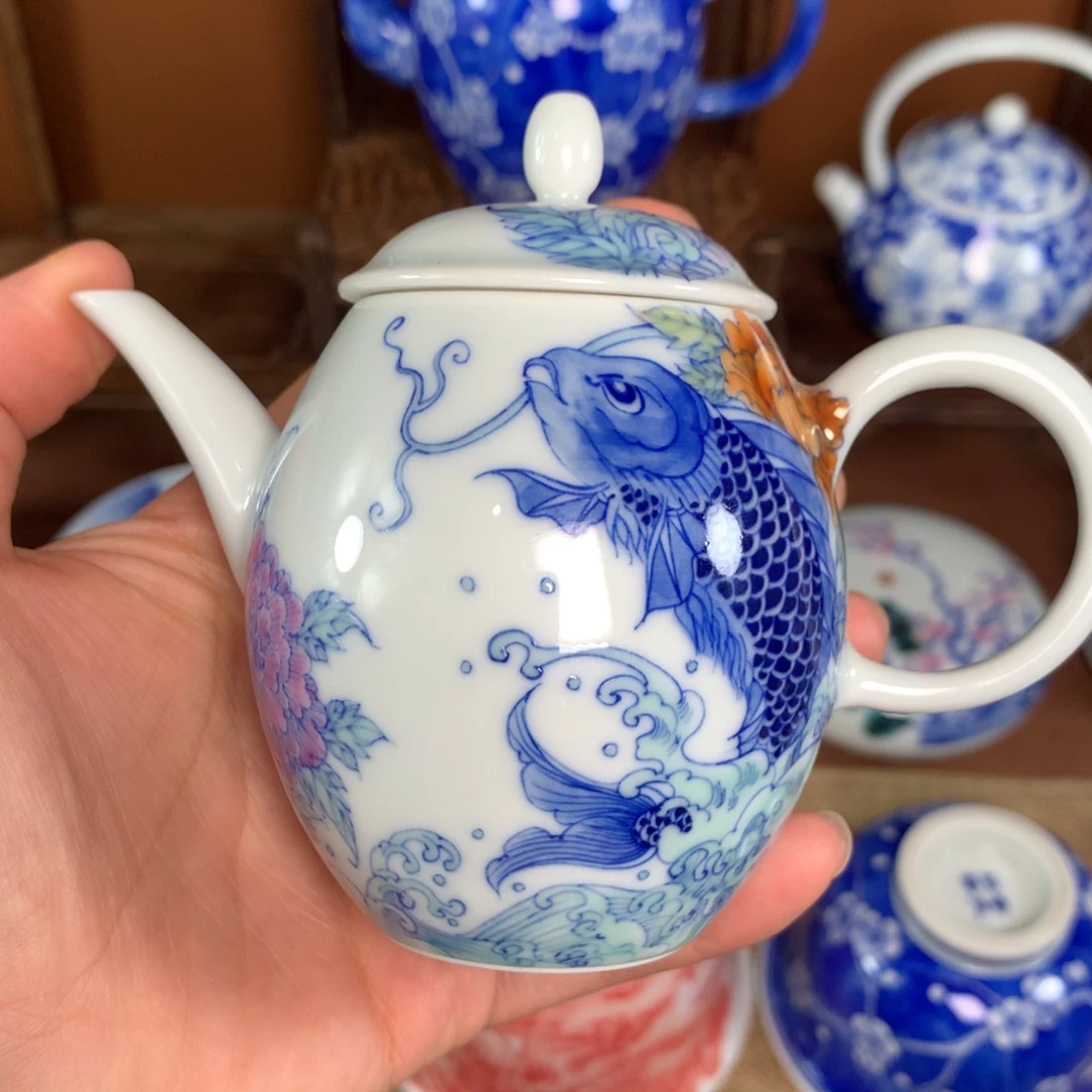 手工手绘青花斗彩茶壶