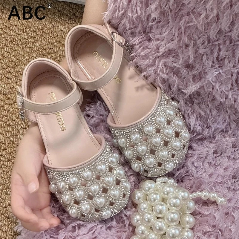 ABC女童公主鞋2025夏季新款水钻珍珠休闲鞋镂空透气包头凉鞋韩