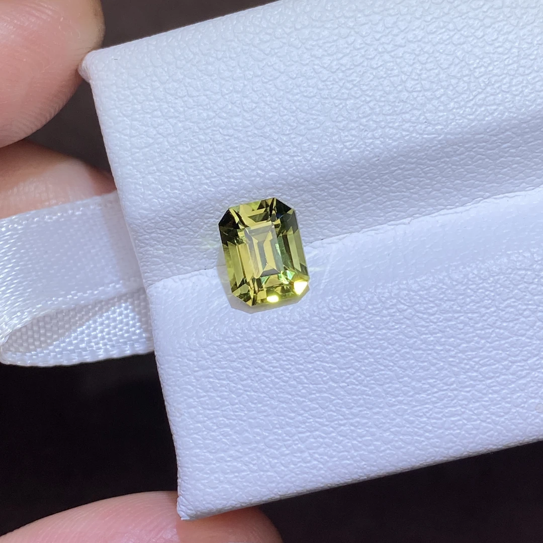 25D004 金绿宝石 1.65克拉