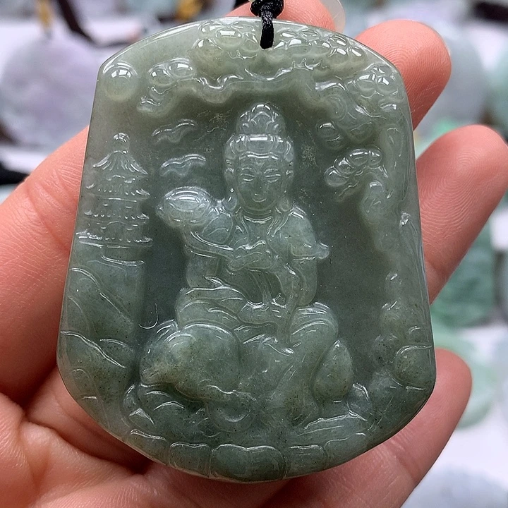 翡翠未镶嵌颈饰普贤菩萨福利