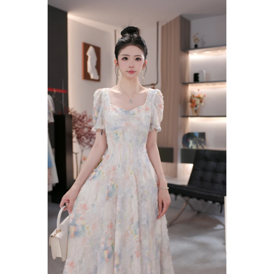晓西-【梦幻仙境】夏季新款法式气质温柔显瘦收腰设计感花色连衣裙