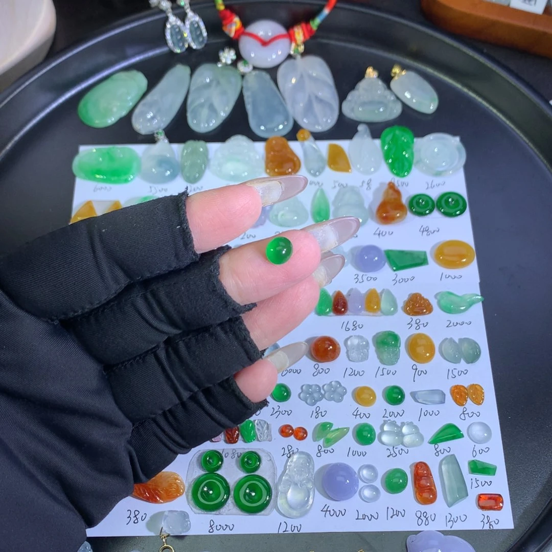 翡翠未镶嵌吊坠(不含链)绿蛋