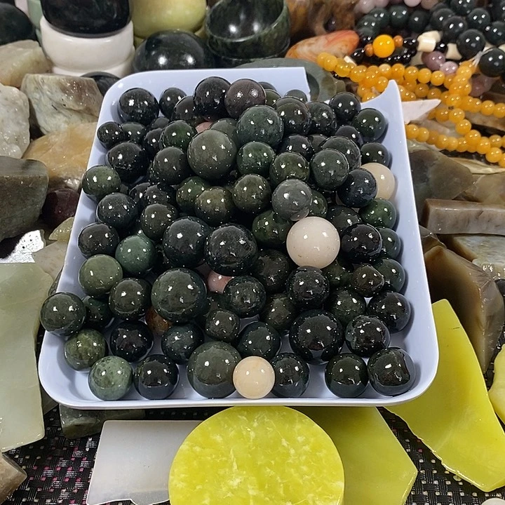 和田玉（糖玉）未镶嵌颈饰闵*