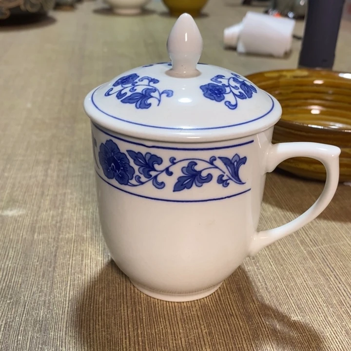 瓷片四厂翡翠瓷盖杯