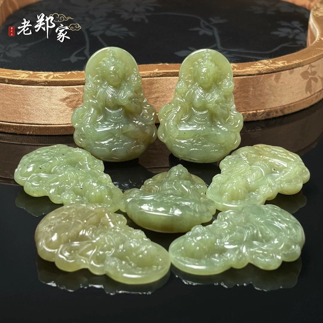 【老郑家】和田玉挂件 HDY47 多样性发一件 约50*37*10mm 微黑点