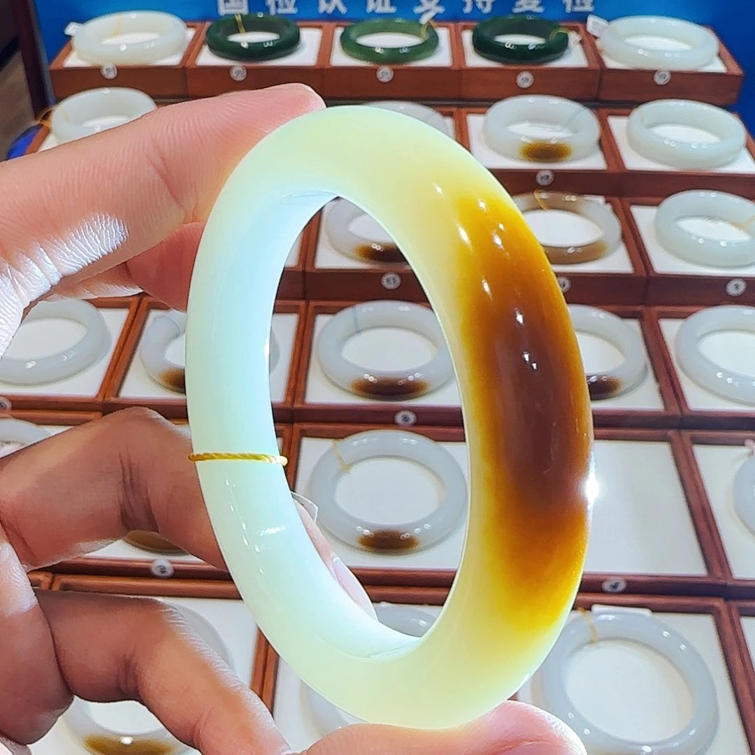 和田玉未镶嵌手镯且末一抹老红糖54 55