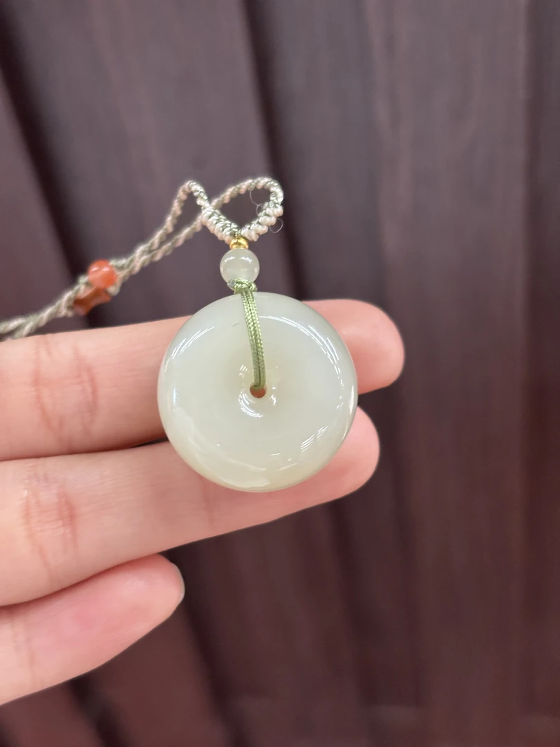 051515WM 和田玉青海料平安扣规格约：25*11.7 多样性发其一