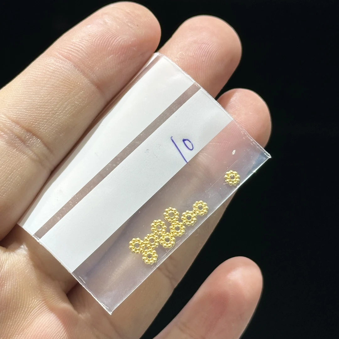 足金9999 卡3 小花隔片 0.822