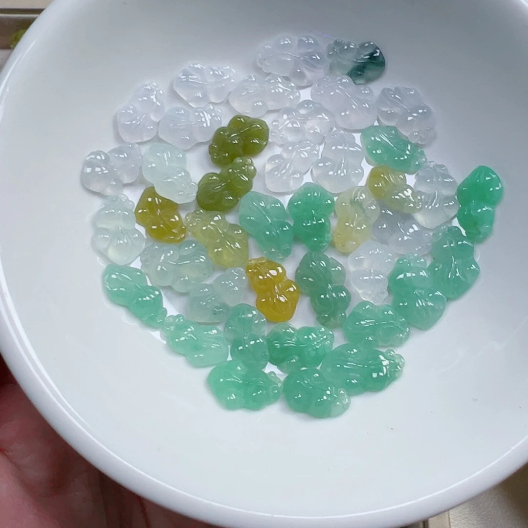 翡翠散珠金鱼一条可挑可挑，多样性发货