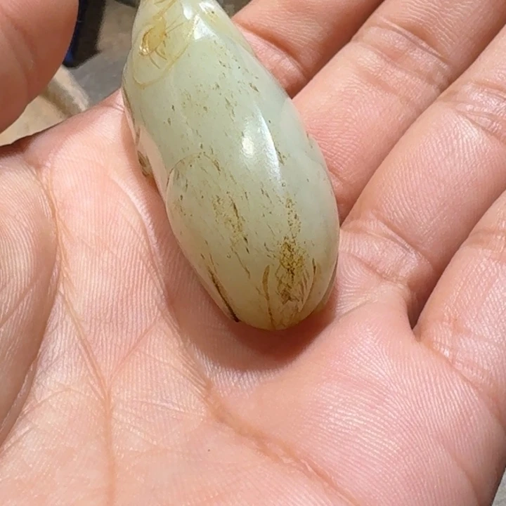 和田玉（糖玉）颈饰未镶嵌彭***青