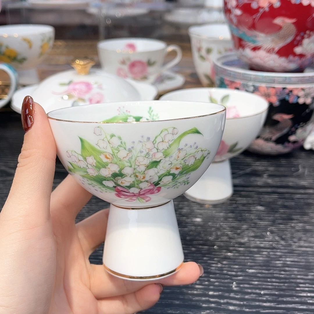 骨瓷：：//////////////