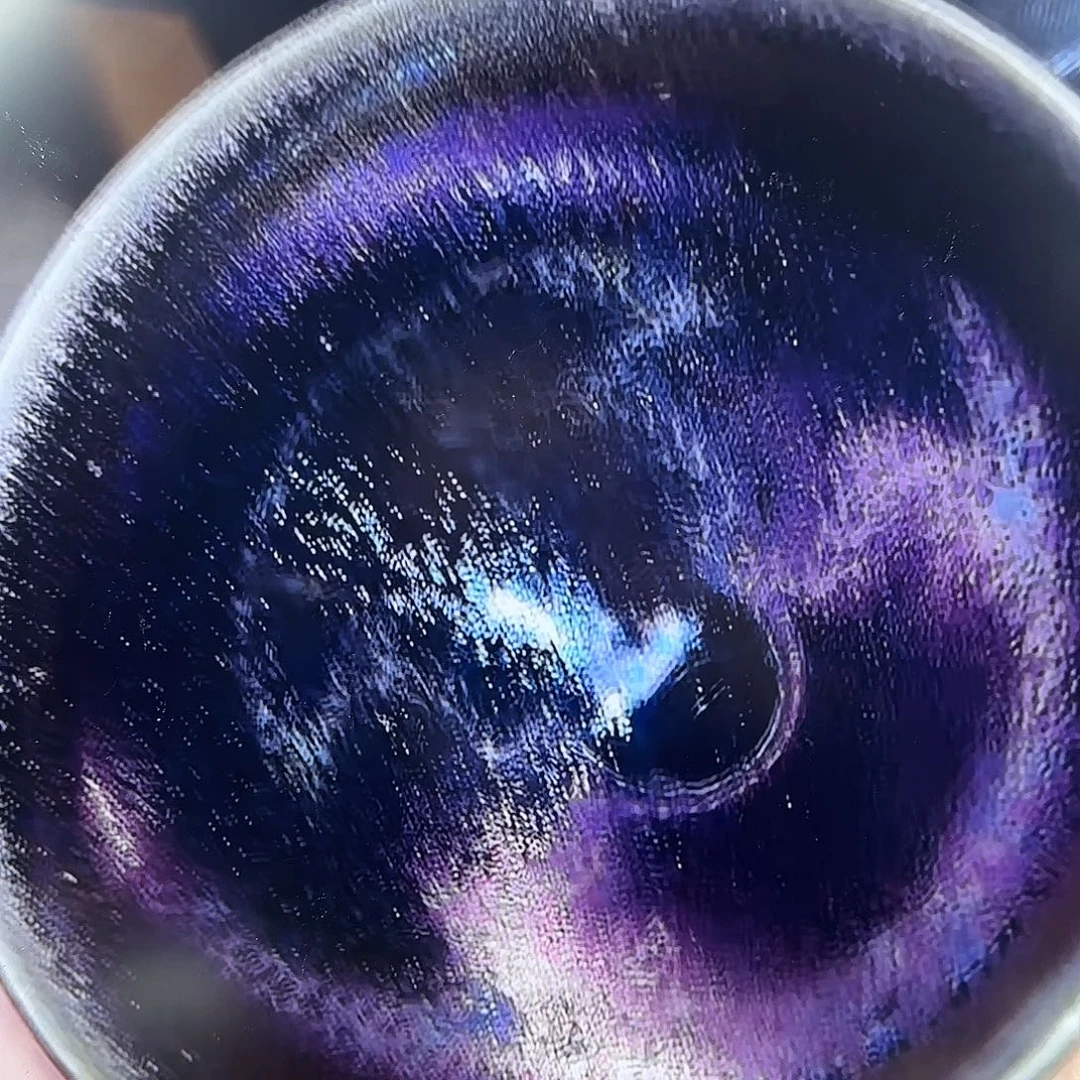 茶盏深山老烟不染风情