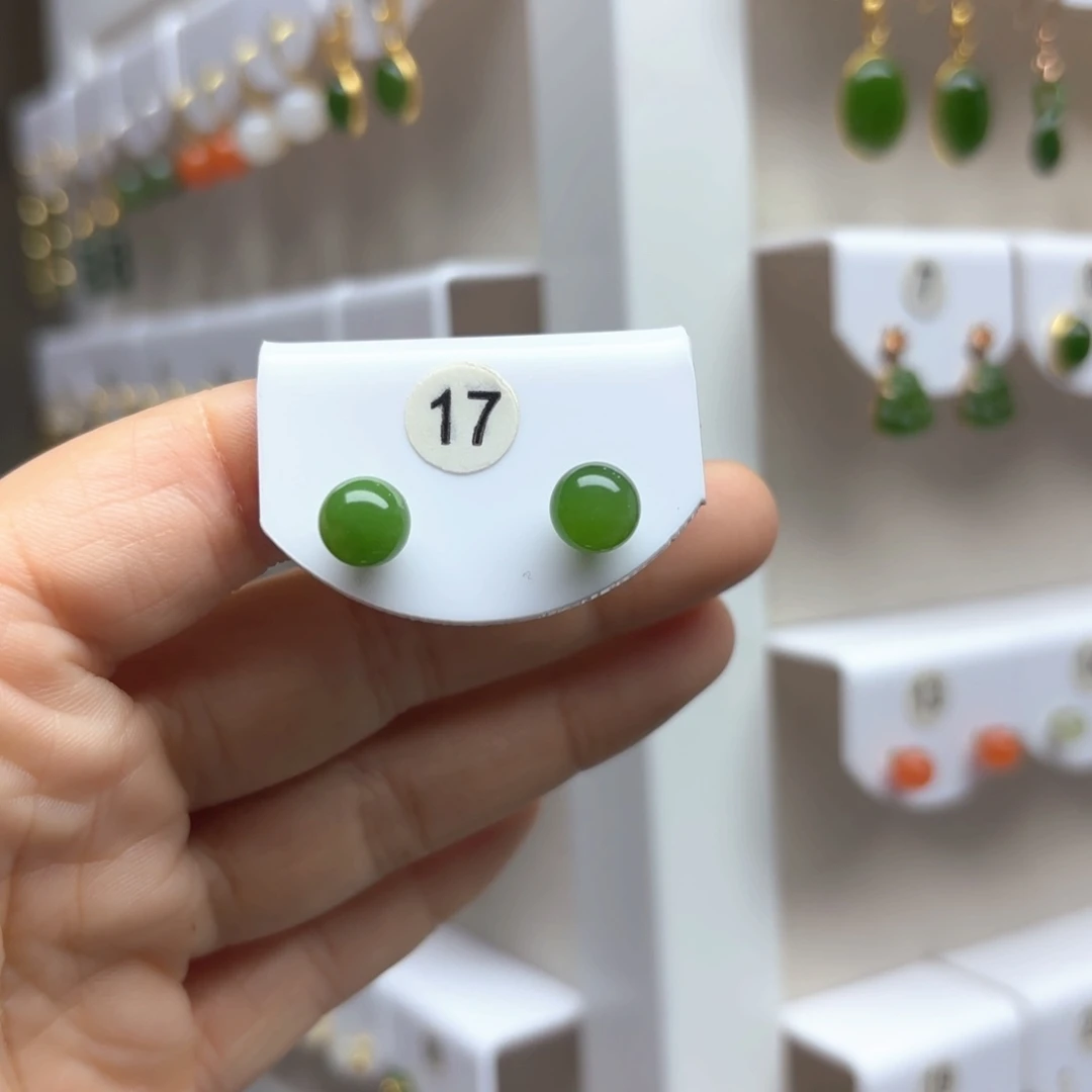 和田玉耳饰18K金镶嵌