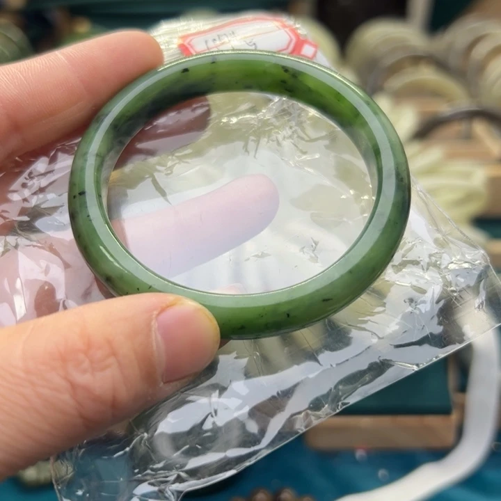 和田玉手镯未镶嵌56.5圈围10674