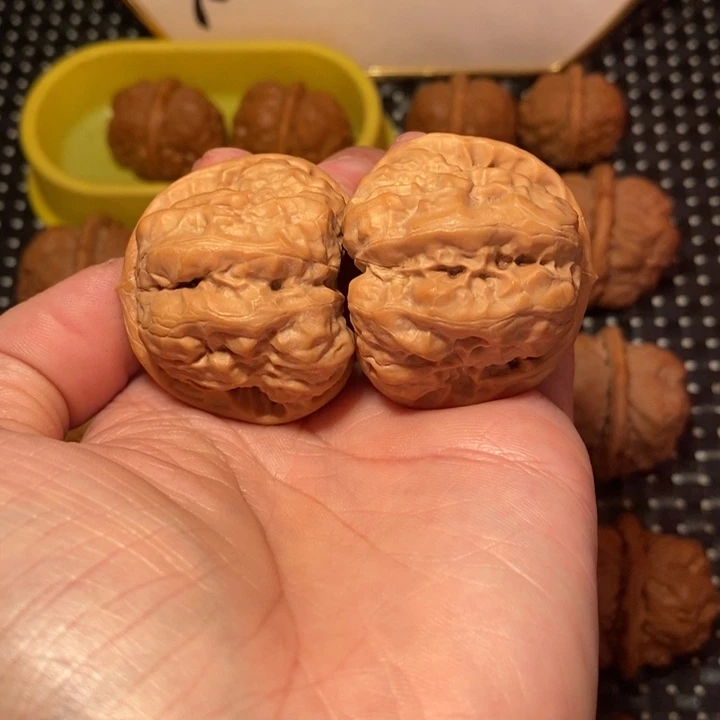 老***呐文玩核桃把件四开八腿蛙王