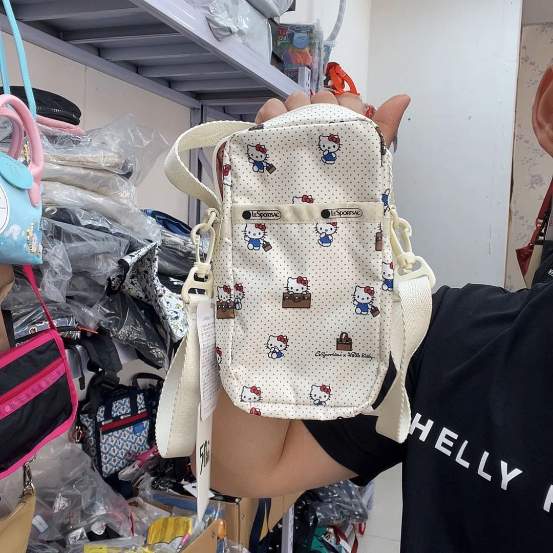 PU化妆包等产品为