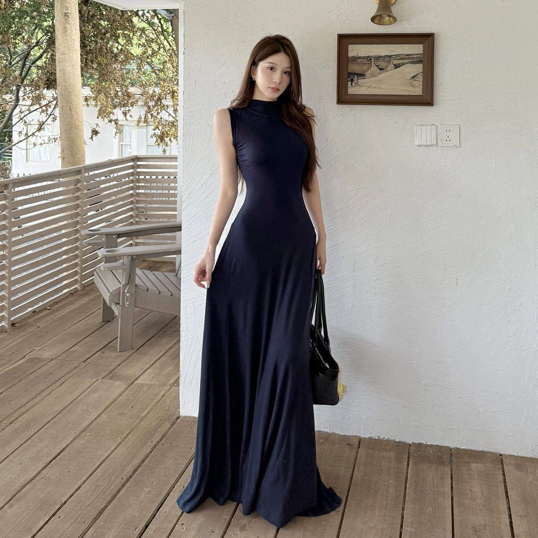 小可WIWI蓝色半高领无袖连衣裙女夏季修身收腰背心裙子垂感大摆裙