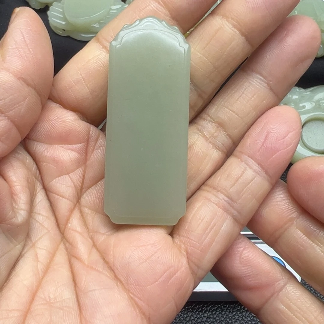 和田玉（糖玉）未镶嵌吊坠(不含链)