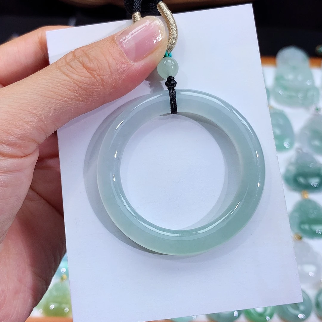 翡翠未镶嵌颈饰翡翠吊坠