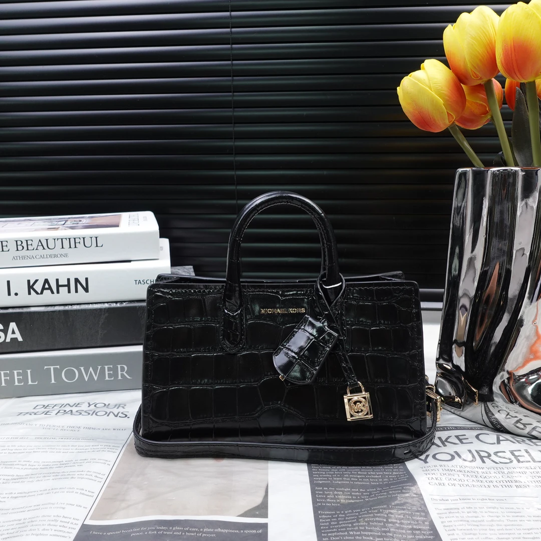 95新 MICHAEL KORS/迈克高仕 单肩包/T10290361