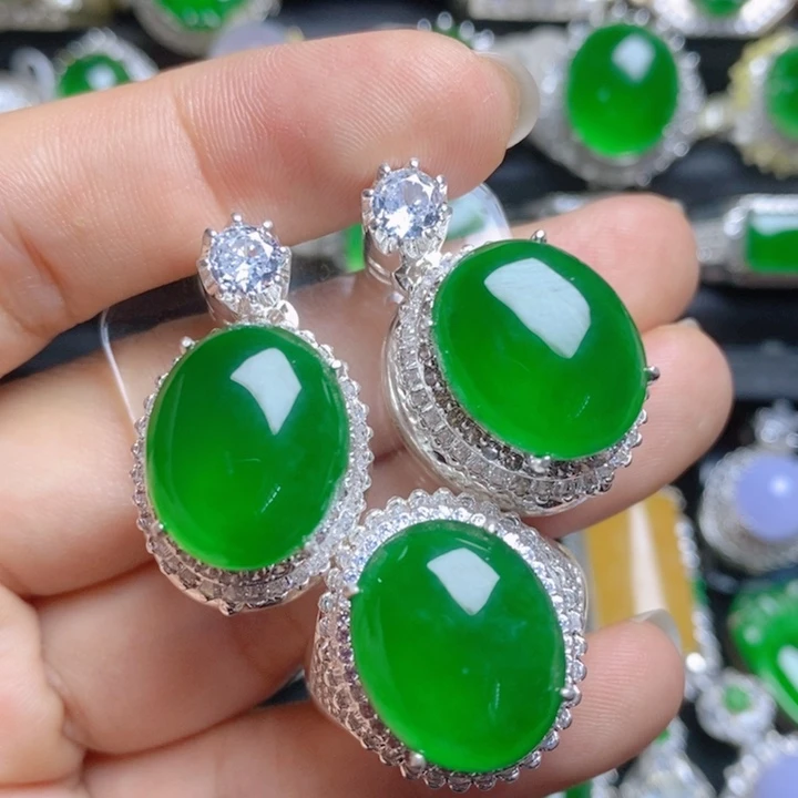 翡翠未镶嵌挂件蛋面两件套