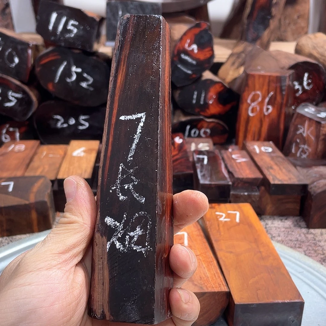 交趾黄檀（大红酸枝）