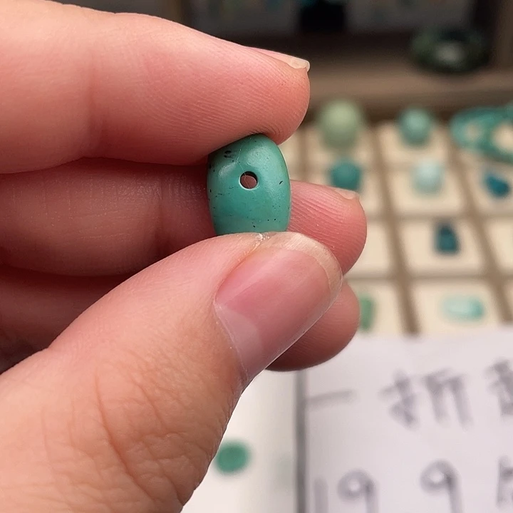 绿松石未镶嵌吊坠