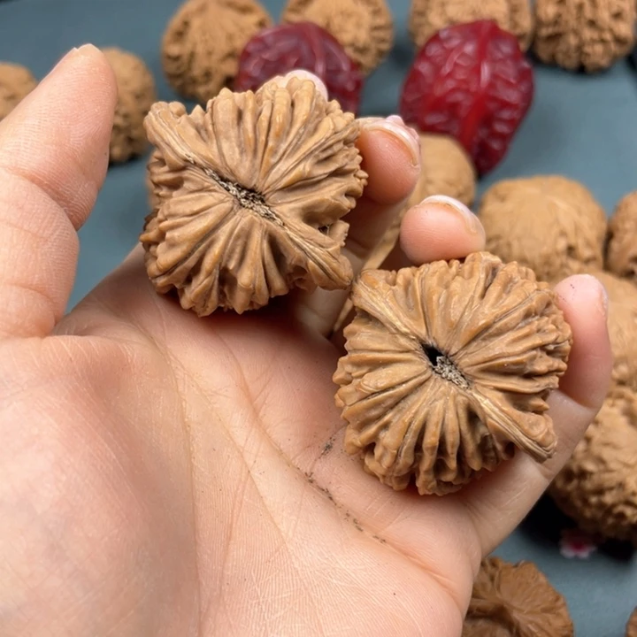 文玩核桃把件W 39 42 楼子