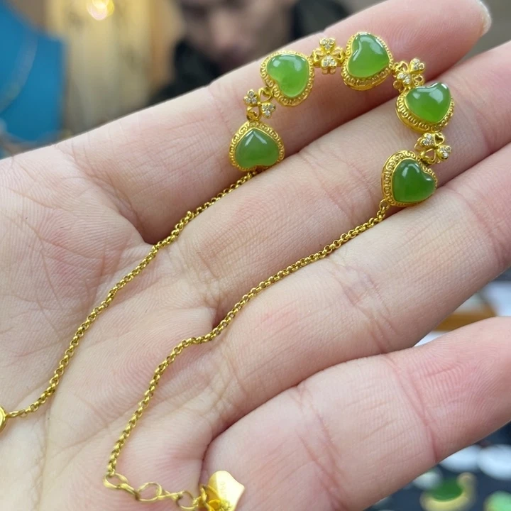 和田玉18K金镶嵌颈饰