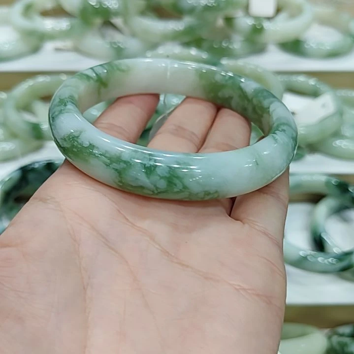 恰***好透闪石-蛇纹石玉未镶嵌手镯