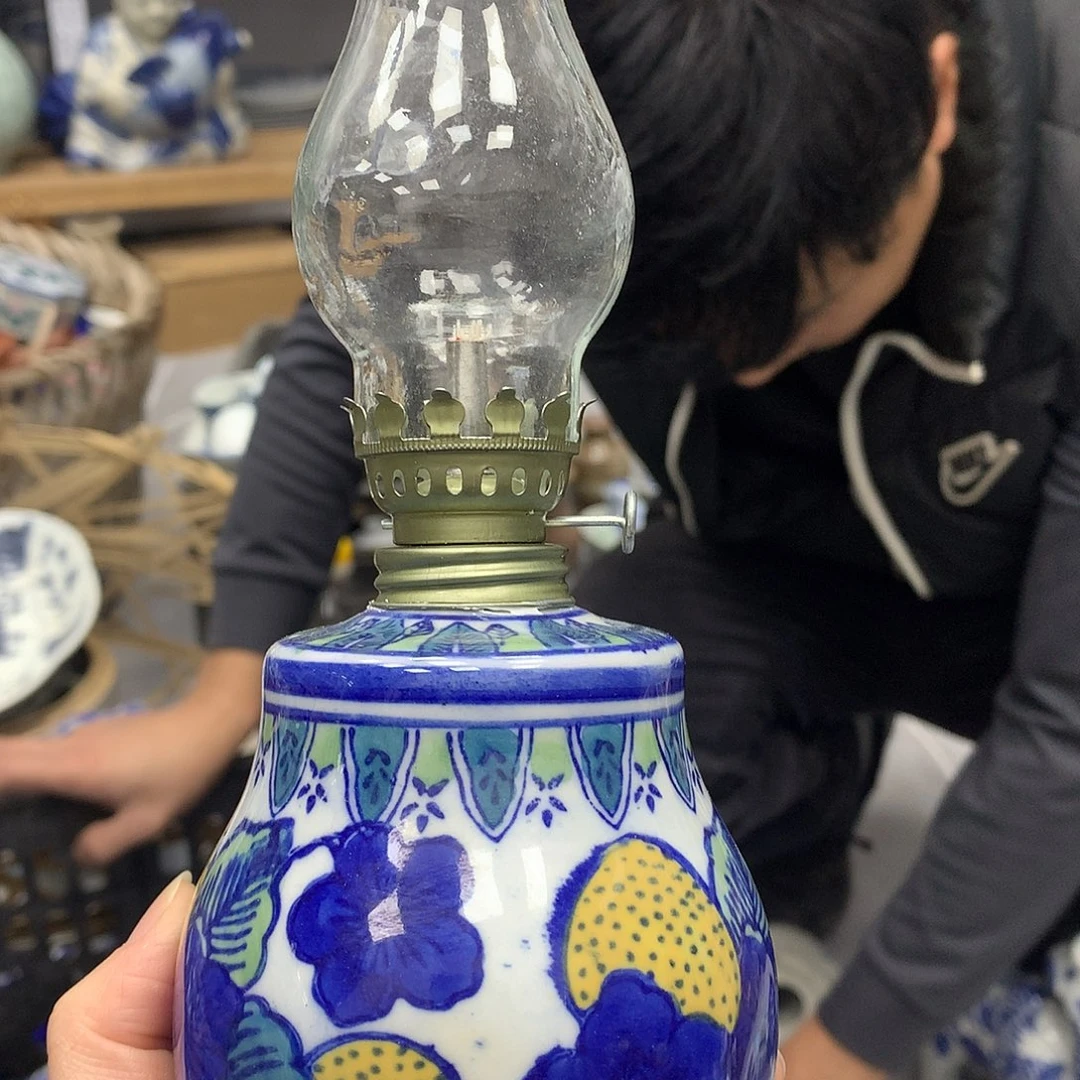 灯26994898498394757