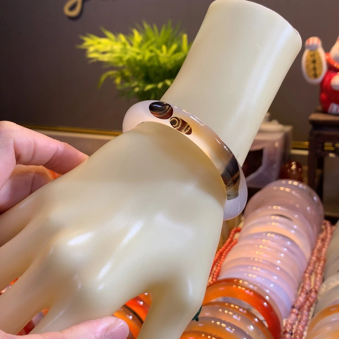 玛瑙/玉髓未镶嵌手镯30号