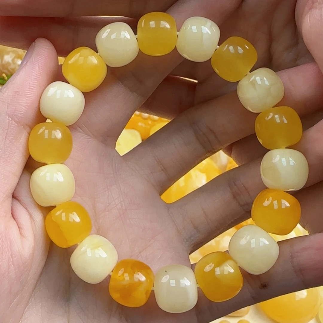 蜜蜡未镶嵌珠宝奇石