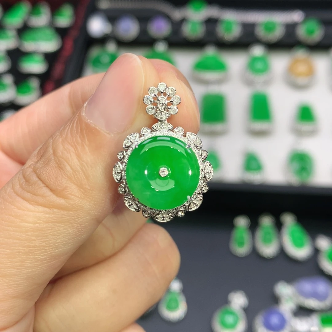 翡翠18K金镶嵌吊坠(不含链)