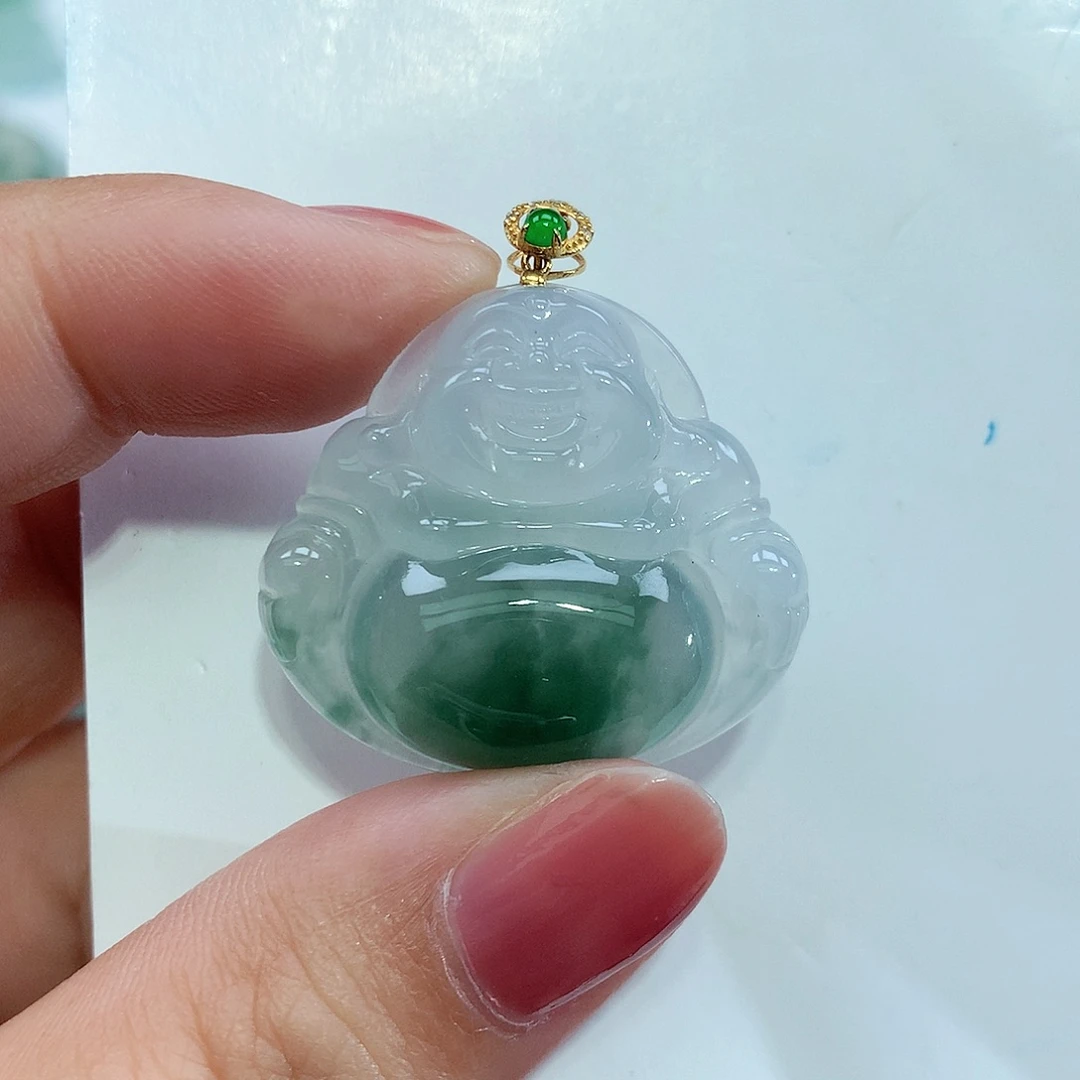 翡翠18K金镶嵌颈饰佛