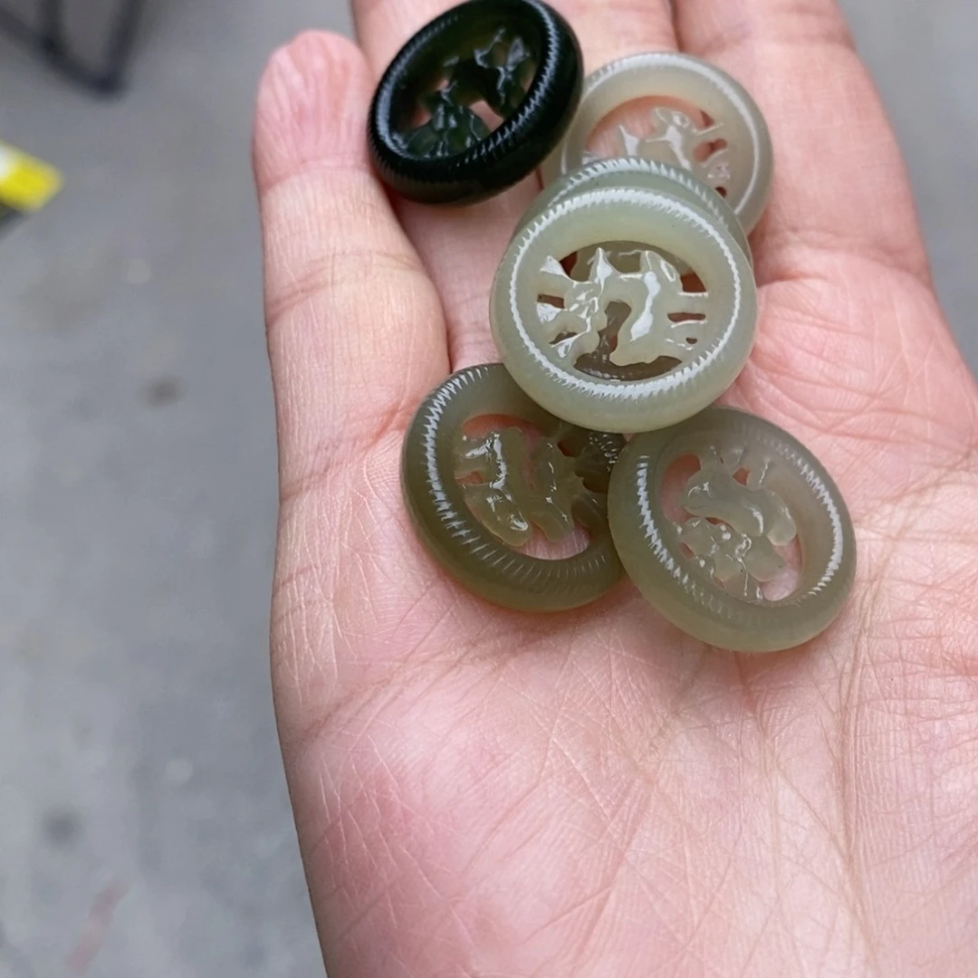 和田玉未镶嵌颈饰多样性拍一发一