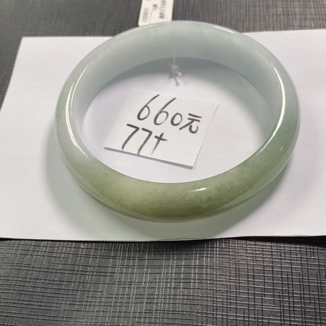 【闪购商品】未镶嵌手镯翡翠
