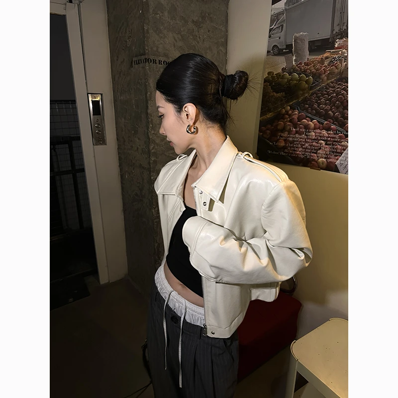 JCCC影子【春见】米色pu休闲夹克早春别致感JE4FSE17